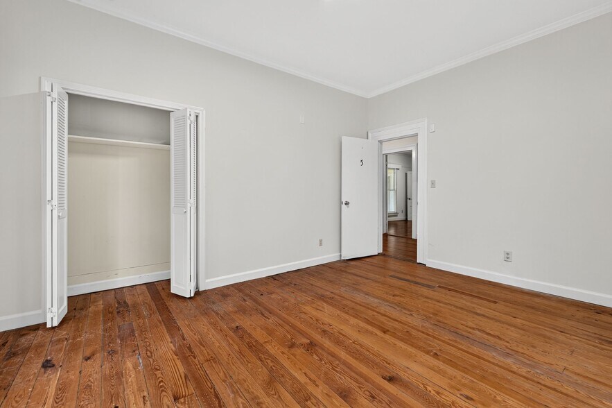 More Photos Of 117 E Salisbury St, Pittsboro Office For Sale