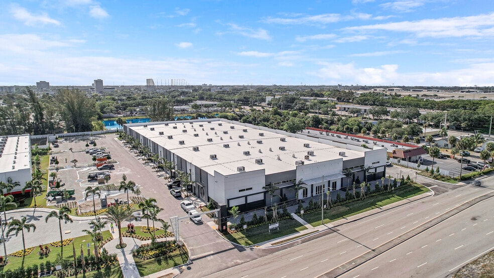 More Photos Of 1114 N Congress Ave, West Palm Beach Industrial For Sale