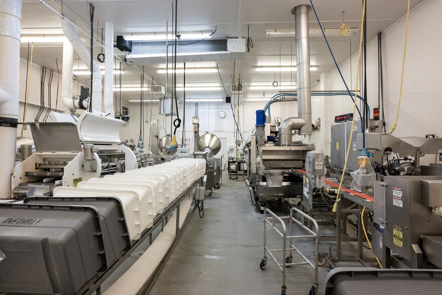 More Photos Of 1135 Industrial Park Rd, Vandergrift Food Processing For Sale