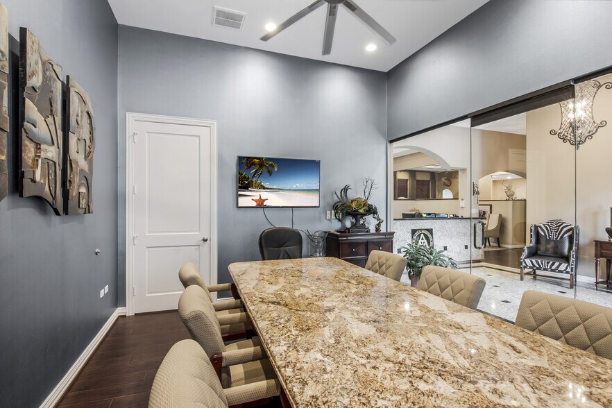 More Photos Of 17004 Grant Rd, Cypress Office For Sale