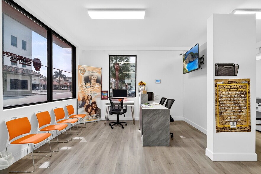 More Photos Of 129 N 5th St, Fort Pierce Storefront Retail Residential For Lease