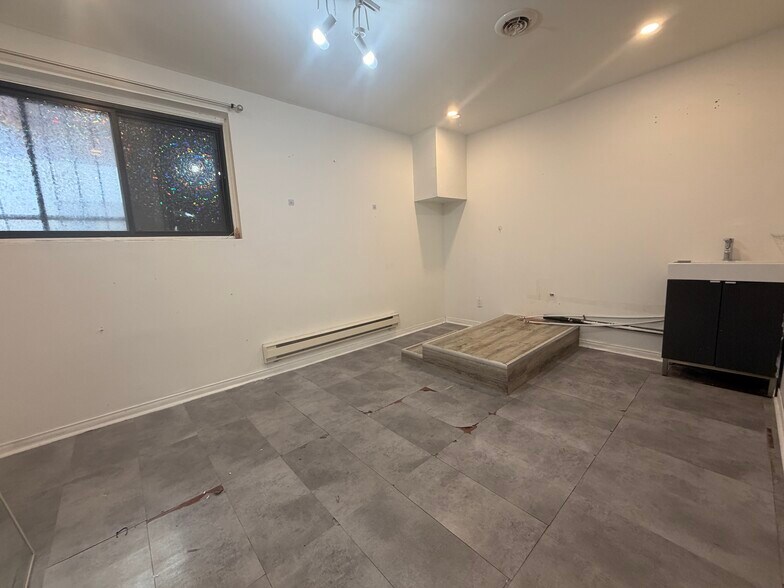 More Photos Of 6280-6284 Rue Jean-Talon O, Montréal Apartments For Lease