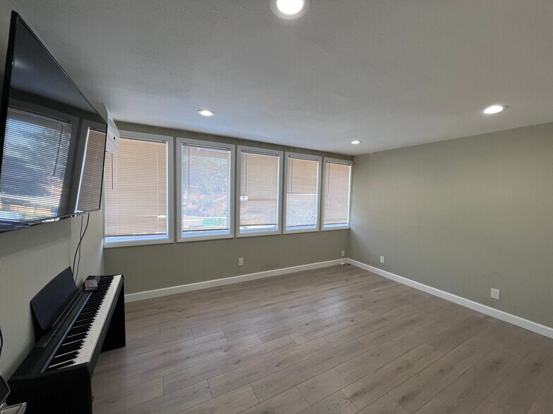 More Photos Of 97 Boston Ave, San Jose Office For Lease