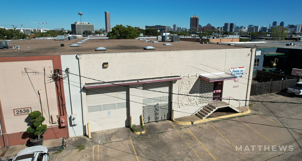 Primary Photo Of 2532 Irving Blvd, Dallas Showroom For Sale