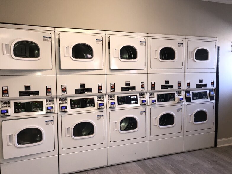 More Photos Of 1 Lakeside Rd, Greenville Apartments For Sale