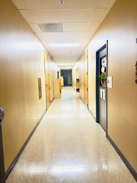 More Photos Of 7215 Corporate Ct, Frederick Office For Lease