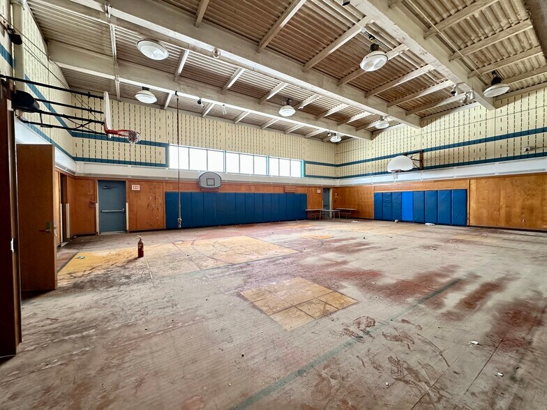 More Photos Of 55 Cox Rd, Williamstown Schools For Sale