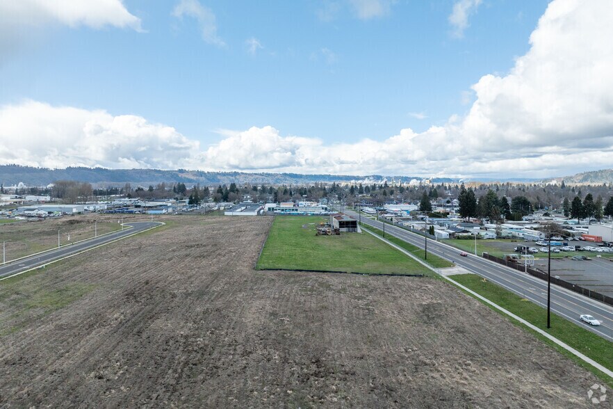 More Photos Of 1330 Alaska St, Longview Land For Sale