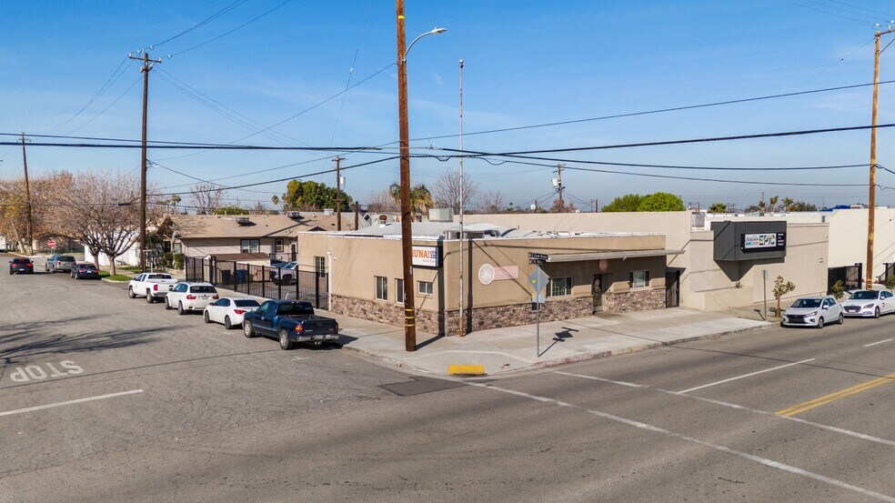 More Photos Of 2201 H St, Bakersfield Office For Sale