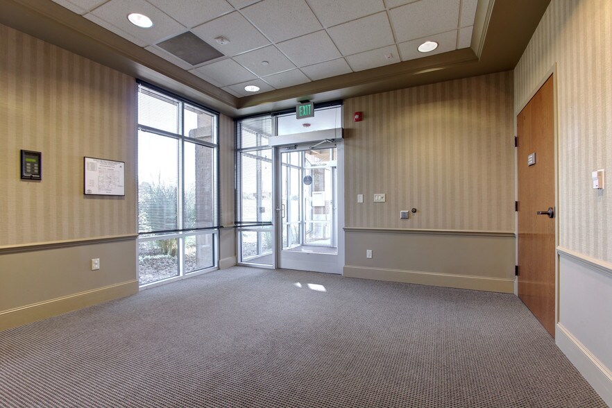 More Photos Of 9441 Huron St, Thornton Medical For Lease