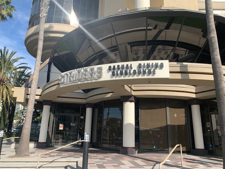 More Photos Of 100-200 Harbor Dr, San Diego Apartments For Lease