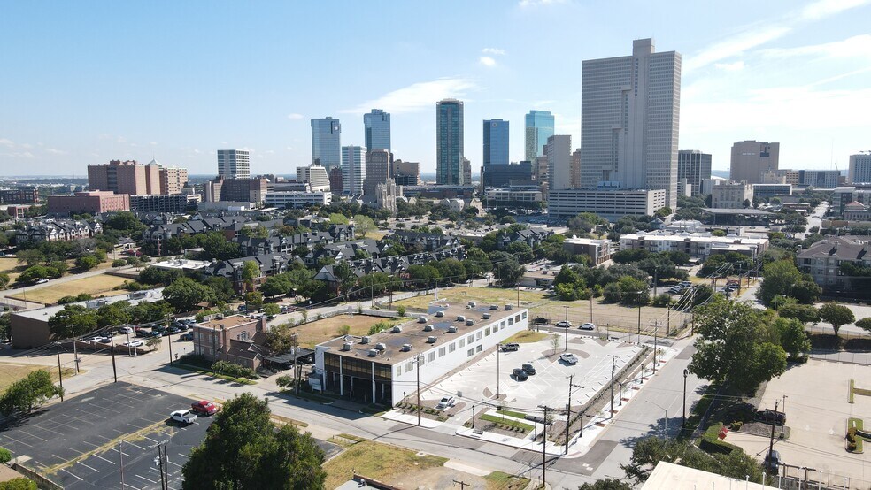 More Photos Of 910 Collier St, Fort Worth Loft Creative Space For Lease