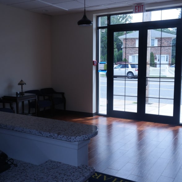 More Photos Of 675 Broadway, Massapequa Office For Lease