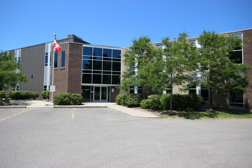 More Photos Of 62 Steacie Dr, Ottawa Coworking Space