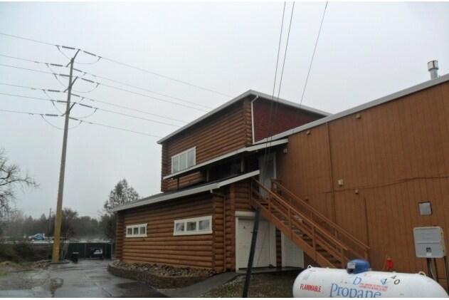 More Photos Of 3971 Durock Rd, Shingle Springs Showroom For Lease