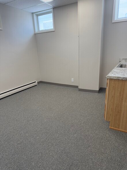 More Photos Of 731 E 2nd St, Casper Office For Lease