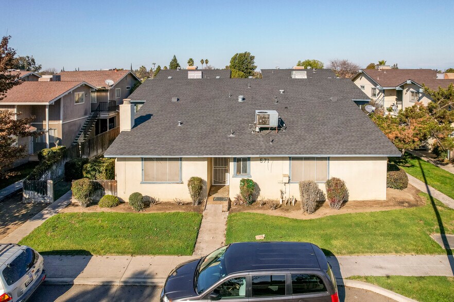 More Photos Of 571 W Ashlan Ave, Clovis Apartments For Sale