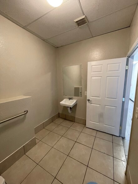 More Photos Of 7223 W 118th Pl, Broomfield Light Distribution For Lease