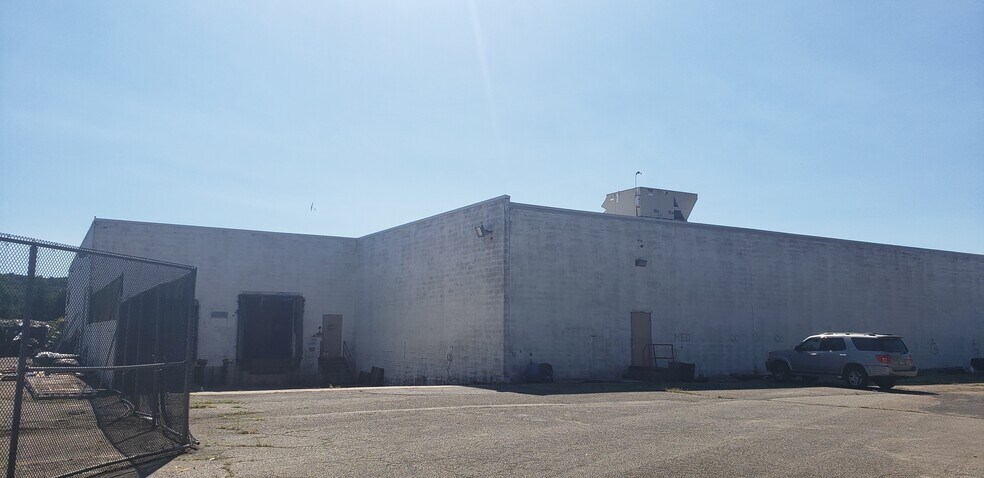More Photos Of 429 Rockaway Valley Rd, Boonton Manufacturing For Lease