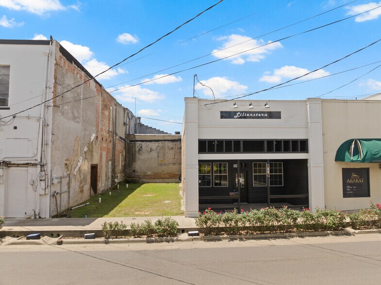 More Photos Of 209 N Jefferson Ave, Mount Pleasant Storefront For Sale