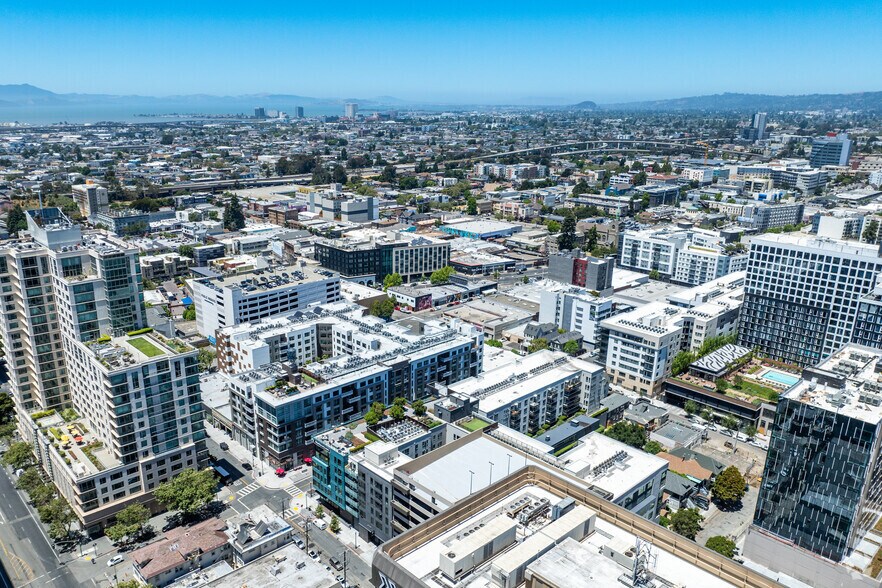 More Photos Of 2302 Valdez St, Oakland Apartments For Lease