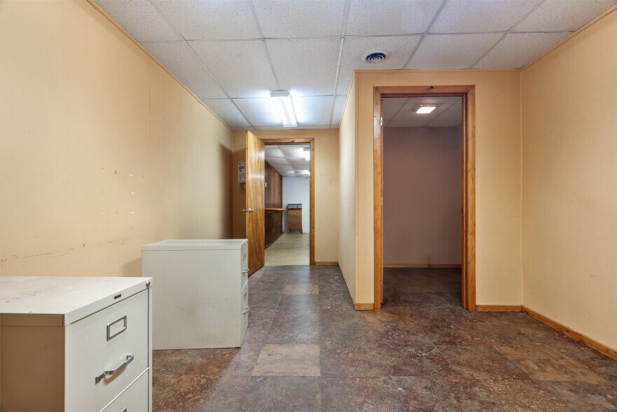 More Photos Of 5572 Washington St, Prattsville Storefront For Sale