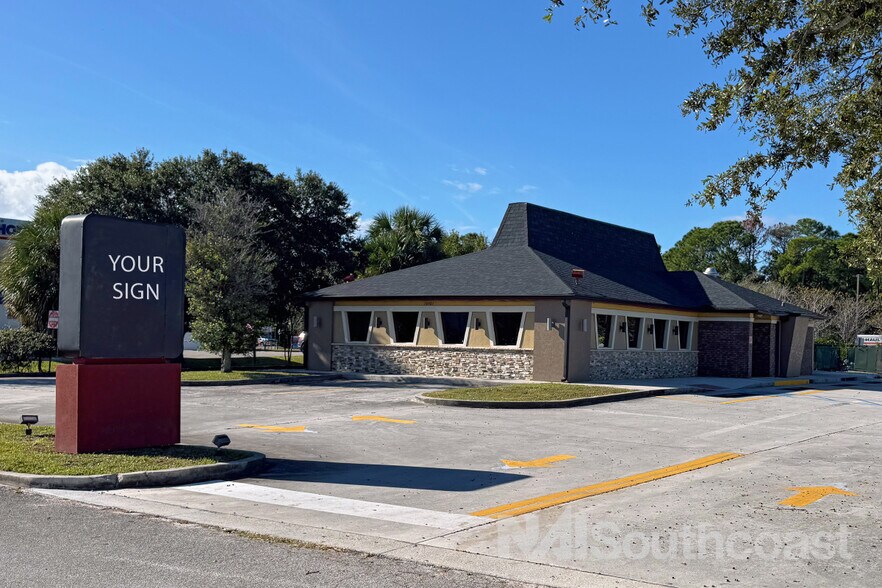 Primary Photo Of 10401 S US Highway 1, Port Saint Lucie Restaurant For Lease