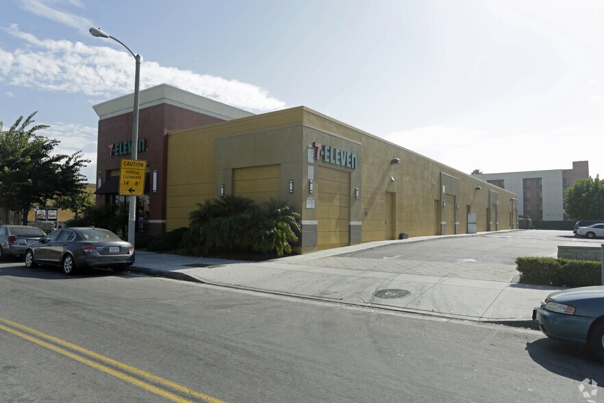 More Photos Of 4956 W Century Blvd, Inglewood Freestanding For Lease