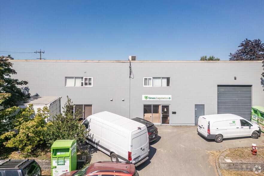 More Photos Of 1091 Millcarch St, Richmond Warehouse For Lease