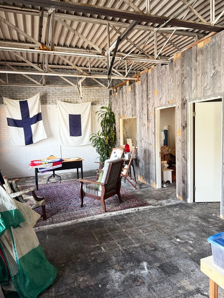 More Photos Of 200 Anderson St, Portland Warehouse For Sale