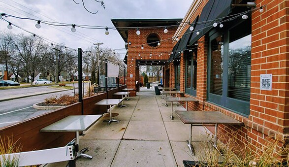 More Photos Of 2800-2820 W 53rd St, Fairway Restaurant For Lease