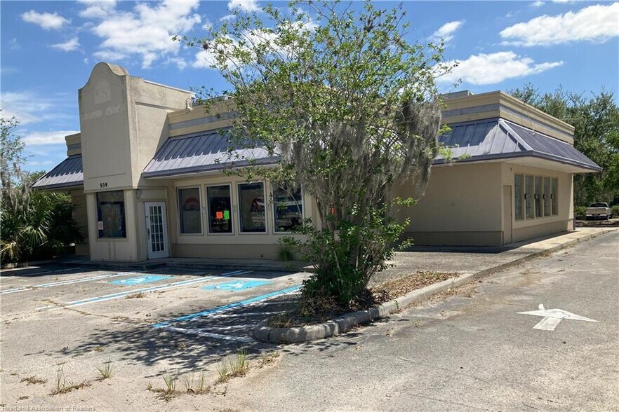 More Photos Of 939 S 6th Ave S, Wauchula General Retail For Sale