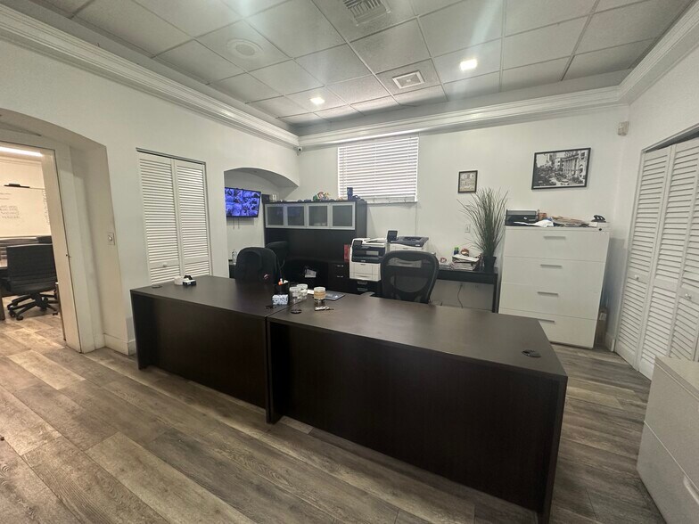 More Photos Of 3325 NW 36th St, Miami Auto Repair For Sale