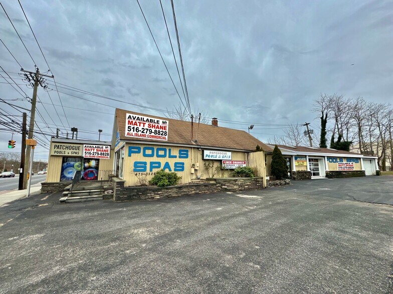 Primary Photo Of 496 E Main St, Patchogue Freestanding For Sale