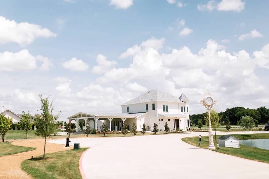 More Photos Of 50 Whispering Winds Dr, Gunter Lodge Meeting Hall For Sale