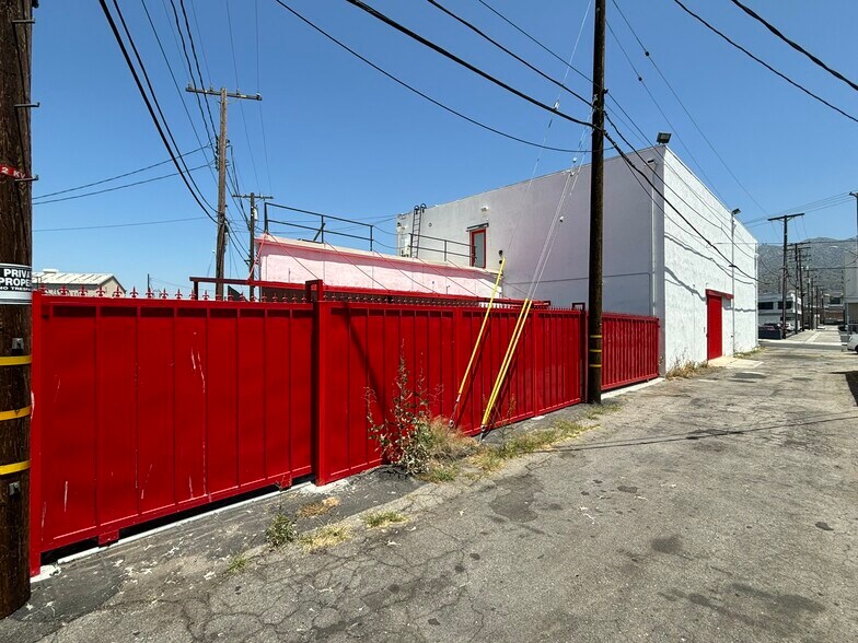 More Photos Of 413 N Moss St, Burbank Light Manufacturing For Sale