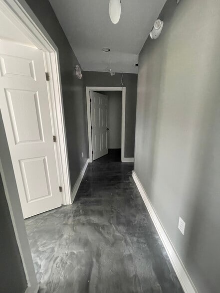 More Photos Of 3447-61 Richmond St, Philadelphia Showroom For Sale