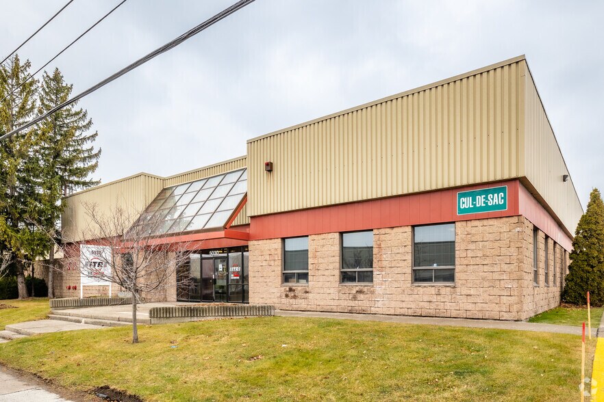 Primary Photo Of 5030-5050 Rue François-Cusson, Montréal Distribution For Lease