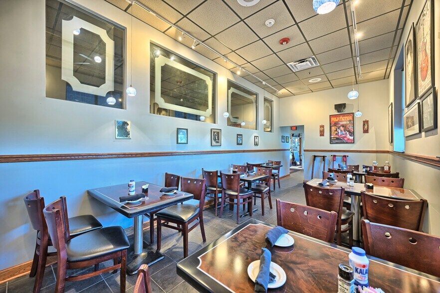 More Photos Of 589 Salem Rd, Etters Restaurant For Lease