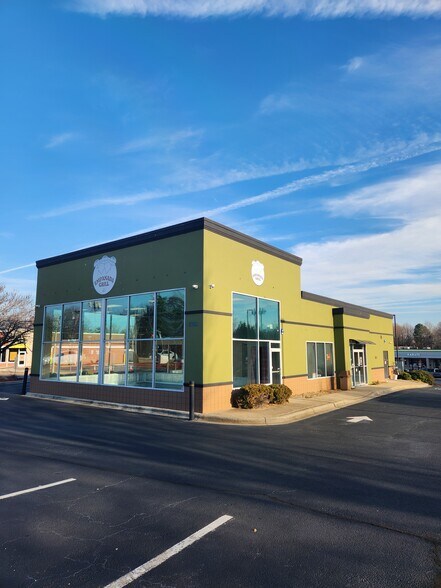 More Photos Of 5705 Inman Rd, Greensboro Freestanding For Lease