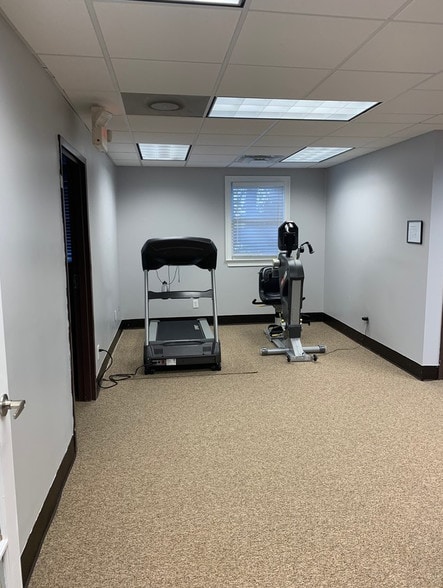 More Photos Of 1705 Mount Vernon Rd, Dunwoody Medical For Lease