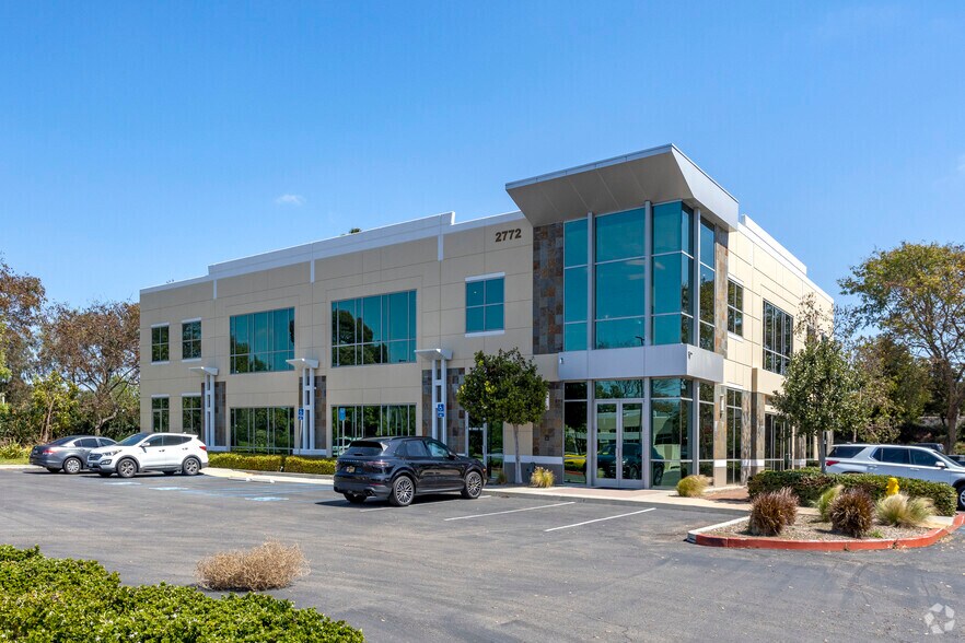 More Photos Of 2772 Gateway Rd, Carlsbad Office For Lease