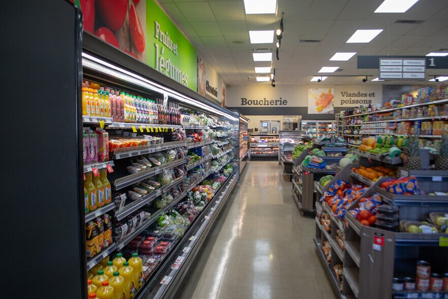 More Photos Of 451 Rue Principale, Pohénégamook Flex For Sale