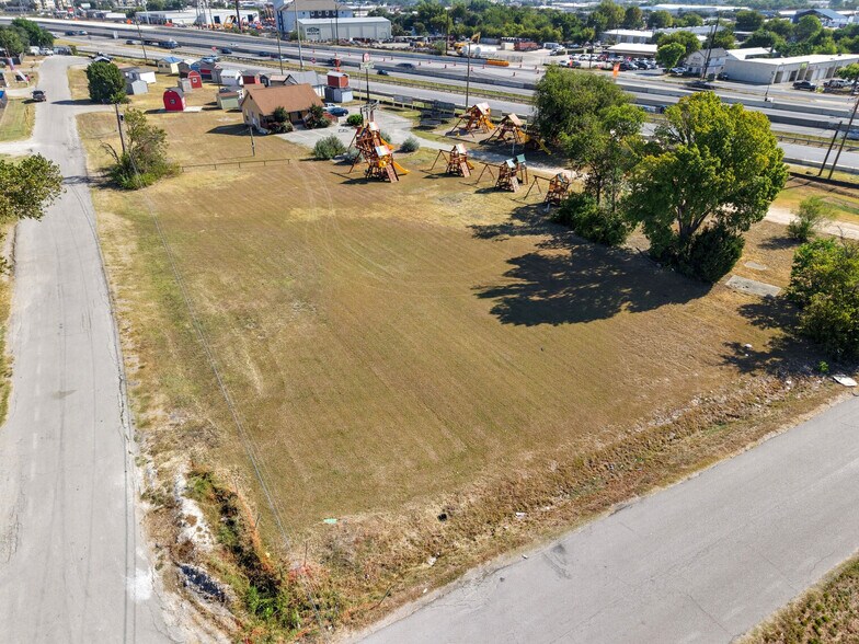More Photos Of 15524 N Interstate 35, Austin Land For Sale