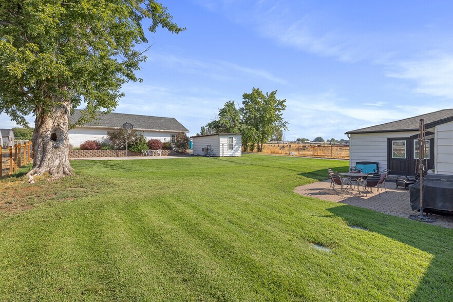 More Photos Of 6109 W Richardson Rd, Pasco Specialty For Sale