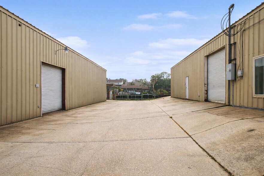 More Photos Of 4632 Pontchartrain Dr, Slidell Flex For Sale