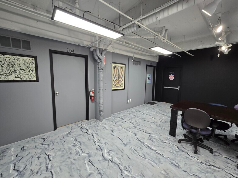 More Photos Of 500 Delaware St, Kansas City Coworking Space