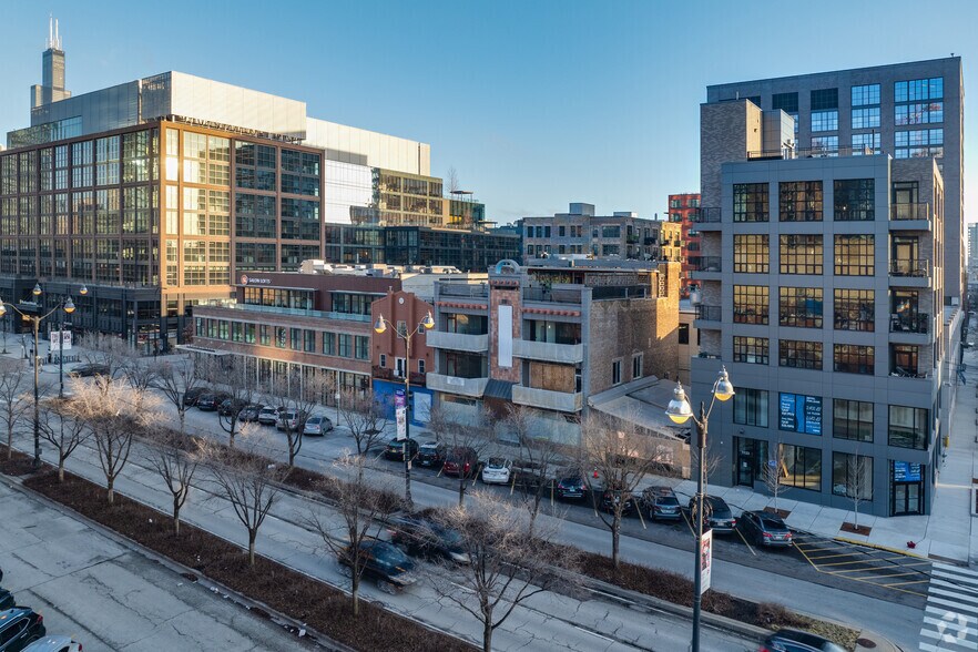 More Photos Of 1113 W Randolph St, Chicago Storefront Retail Residential For Sale