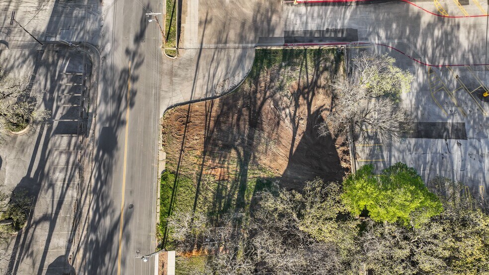 Primary Photo Of 514 W Oak St, Weatherford Land For Sale