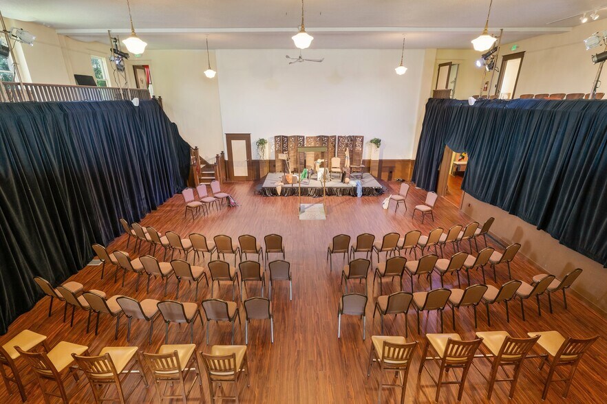 More Photos Of 5131 NE 23rd Ave, Portland Religious Facility For Sale
